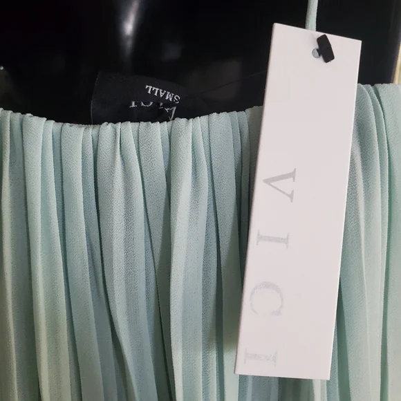 VICI Nikita Plisse Sage Jumpsuit Size Small - Picture 7 of 8